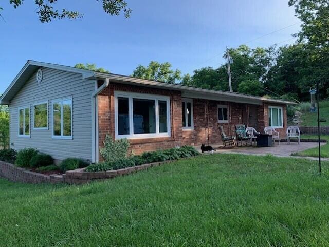 24461 Scenic Valley Dr, Cassville, MO 65625 - photo 1