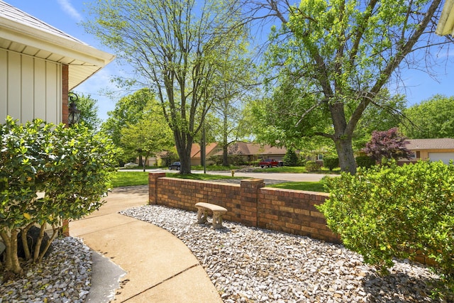 3660 S Ferguson Ave, Springfield, MO 65807 - view of yard