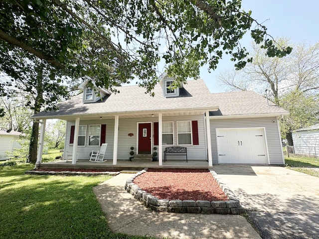 1213 N Darrell St, Mountain Grove, MO 65711 - view of front facade featuring a front lawn, an attached garage, a shingled roof, a porch, and driveway
