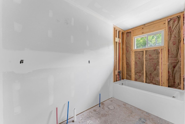 111 Ironwood St, Shell Knob, MO 65747 - bathroom with a tub