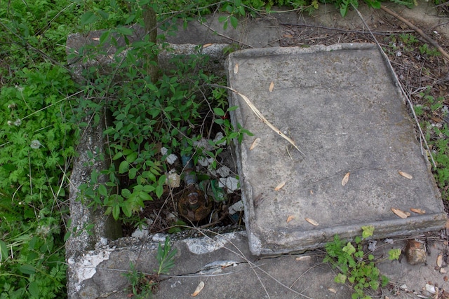 view of exterior details