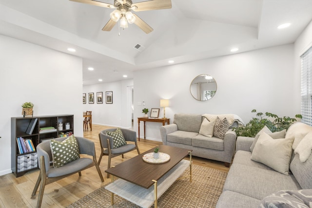 living area with a ceiling fan, visible vents, baseboards, light wood-style floors, and recessed lighting