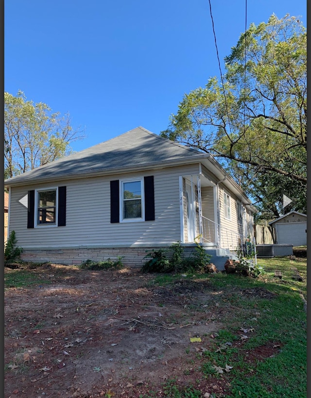 view of front of property with a porch