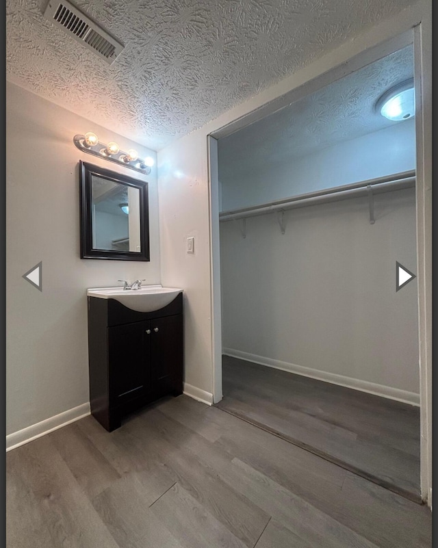 2541 E Commercial St, Springfield, MO 65803 - photo 14