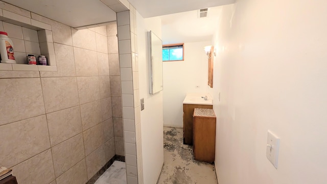 full bath with vanity and visible vents