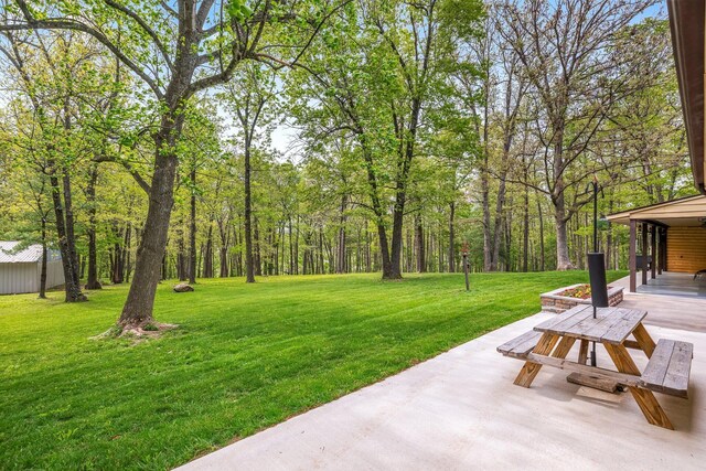 view of yard with a patio