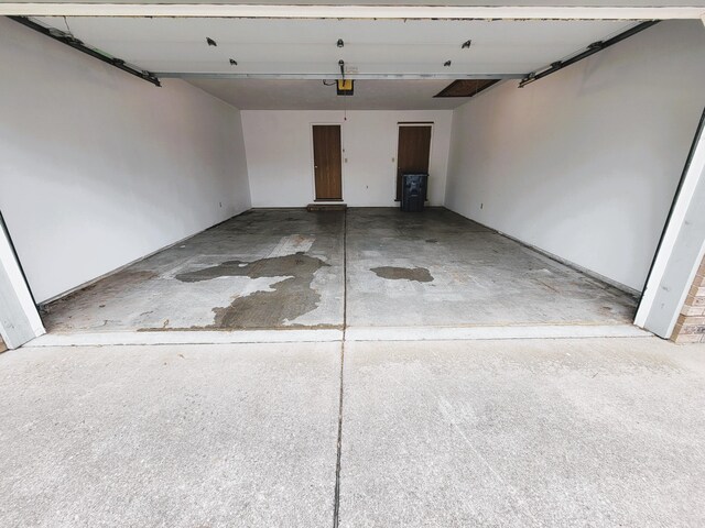 406A S James St, Nixa, MO 65714