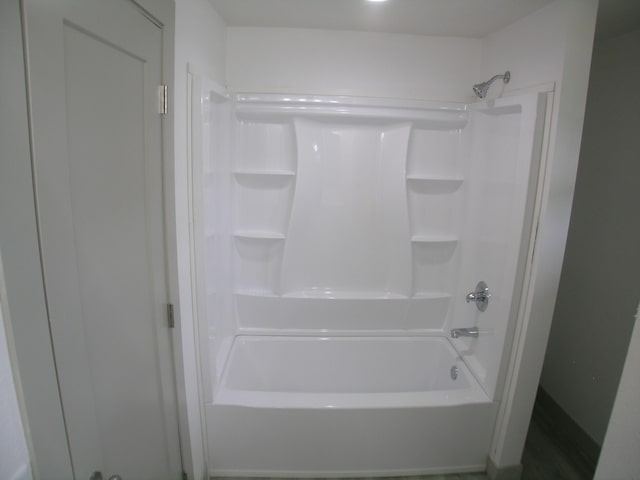 bathroom featuring shower / bathtub combination