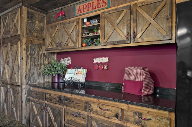 interior details with freestanding refrigerator