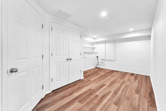 1107 E Mccracken Rd, Ozark, MO 65721 - basement featuring light wood-style floors, visible vents, and recessed lighting