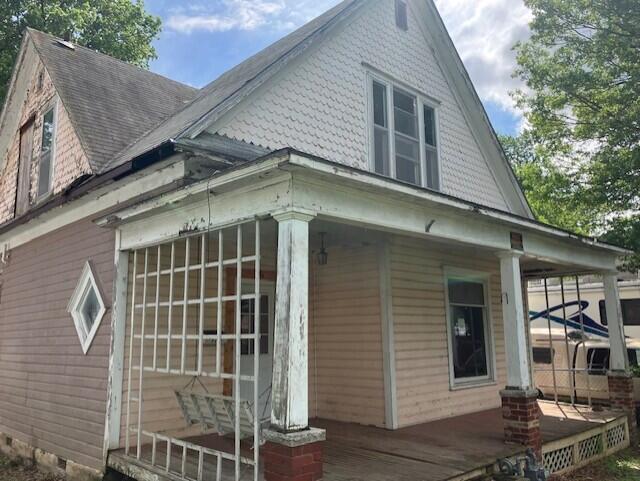 713 W 7th St, Pittsburg, KS 66762 - photo 2