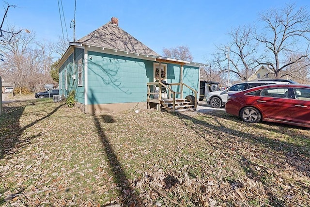 722 W Brower St, Springfield, MO 65802 - exterior space featuring a lawn