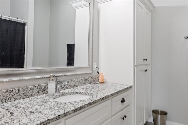 full bath with vanity