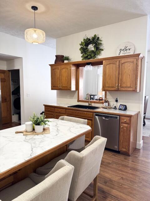 1118 E Ritter St, Republic, MO 65738 - kitchen featuring a sink, dark wood-style flooring, brown cabinets, and dishwasher