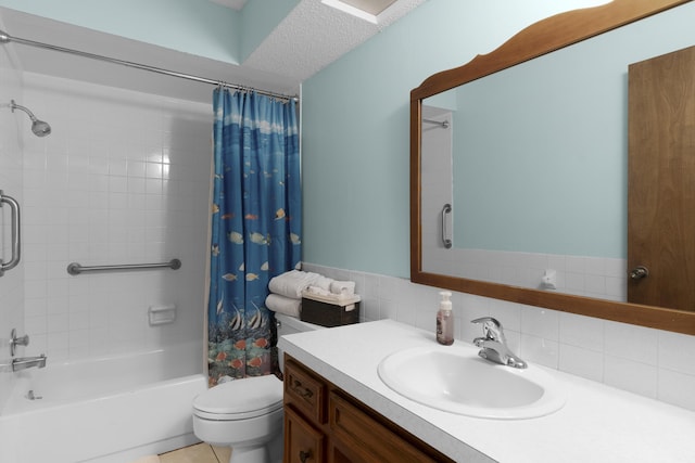 2941 S Versailles Ave, Springfield, MO 65804 - full bath with vanity, toilet, and shower / bathtub combination with curtain