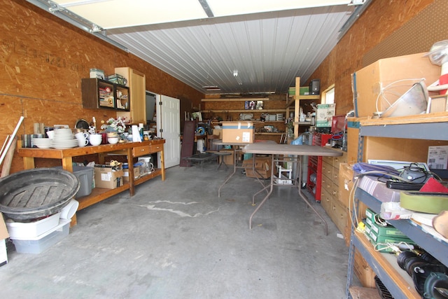 289 Frog Pond Rd, Seymour, MO 65746 - storage with a garage