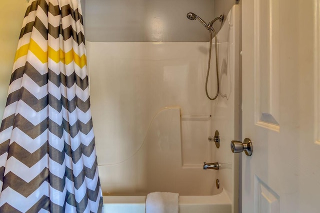 813 Holiday Rdg Unit H-11, Branson, MO 65616 - bathroom with shower / tub combo