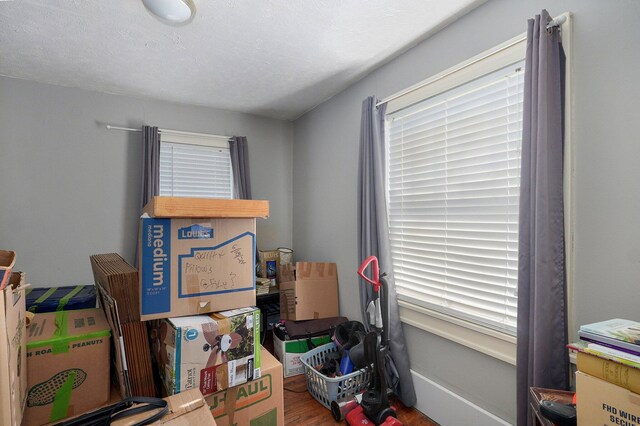 541 S Warren Ave, Springfield, MO 65806 - rec room featuring wood finished floors