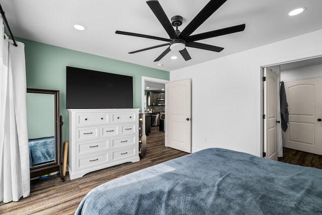 bedroom featuring dark wood-style flooring, recessed lighting, and a ceiling fan