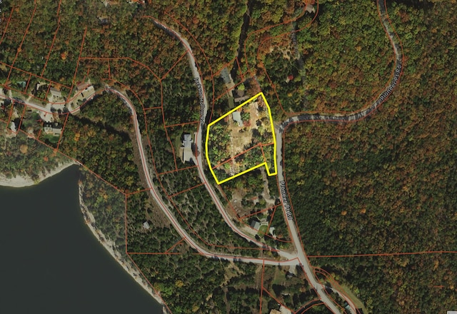map of property location featuring property parcel outlined