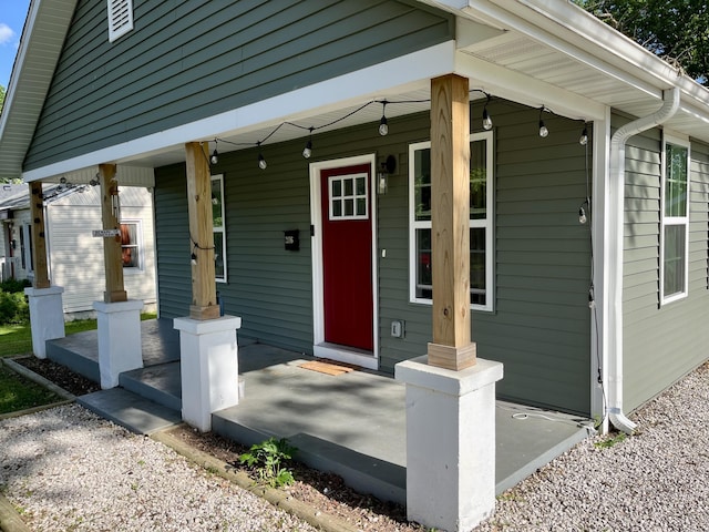 2016 W Olive St, Springfield, MO 65802 - view of exterior entry with covered porch