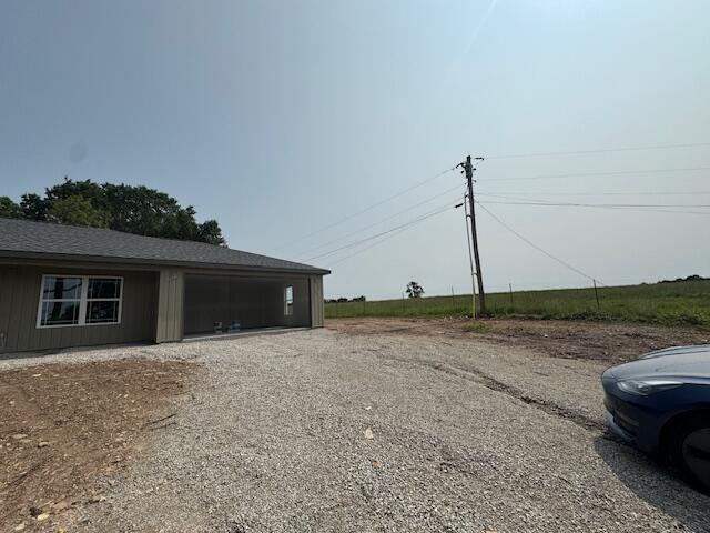 335 Mccann Rd, Powersite, MO 65731 - garage featuring driveway