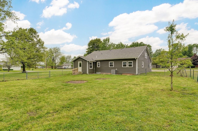 610 Chicago Ave, Marionville, MO 65705 - back of property with central AC