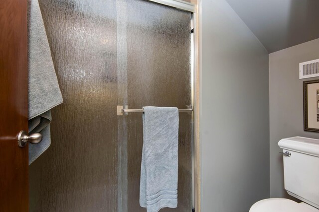 1918 E Buena Vista St, Springfield, MO 65804 - full bath with toilet and a shower stall