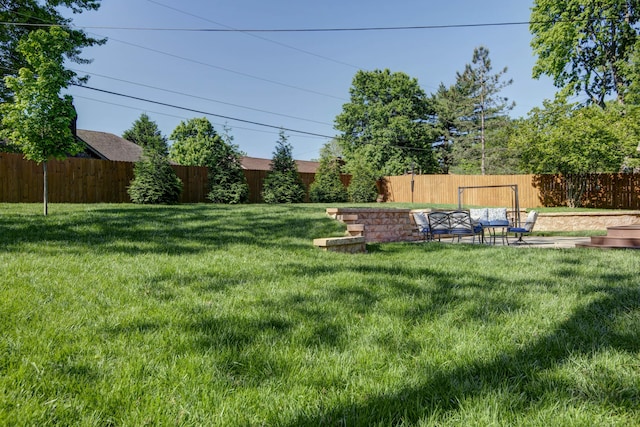 1918 E Buena Vista St, Springfield, MO 65804 - view of yard