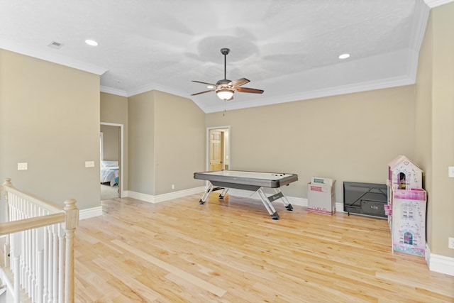 recreation room with ornamental molding, wood finished floors, ceiling fan, baseboards, and recessed lighting