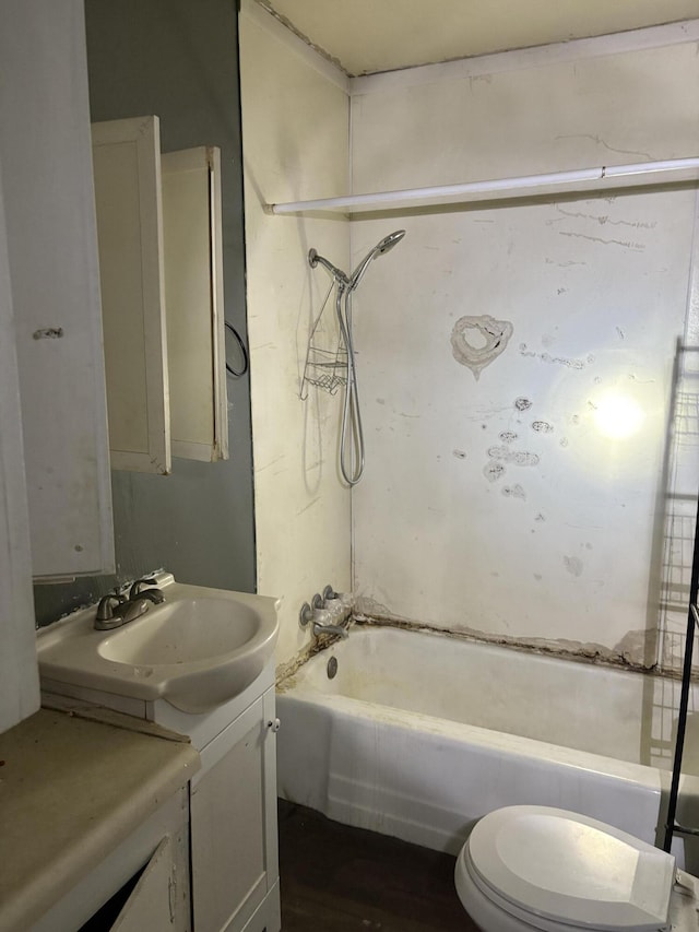 full bath featuring vanity, toilet, and tub / shower combination