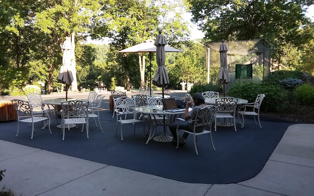 186 Bunker Ridge Dr Unit 2, Branson, MO 65616 - view of patio / terrace featuring outdoor dining area
