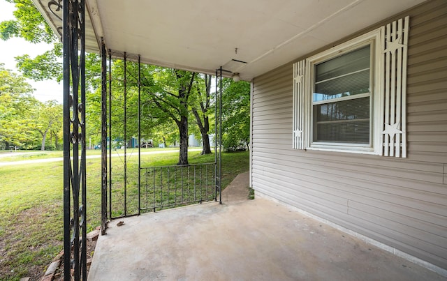 view of patio / terrace featuring covered porch