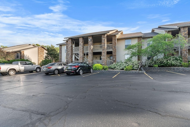 112 Overlook Dr Unit 5, Branson, MO 65616 - view of property featuring uncovered parking