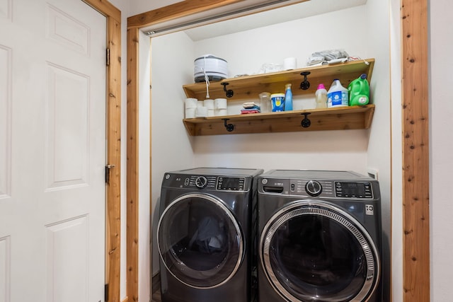 2885 Possum Trot Rd, Billings, MO 65610 - laundry area with washing machine and dryer