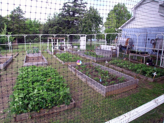 surrounding community with a garden