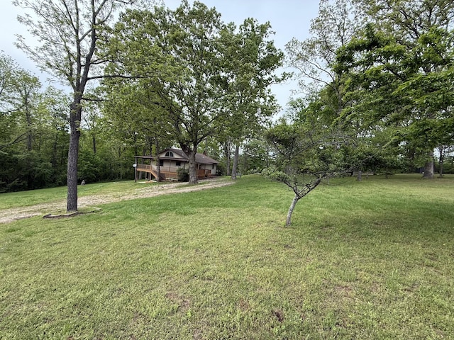 16709 Honeysuckle Hill Rd, Eminence, MO 65466 - view of grassy yard featuring a deck