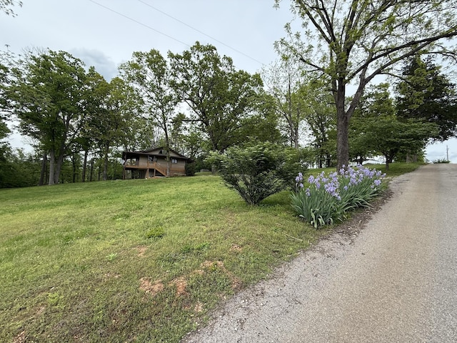 16709 Honeysuckle Hill Rd, Eminence, MO 65466 - view of grassy yard
