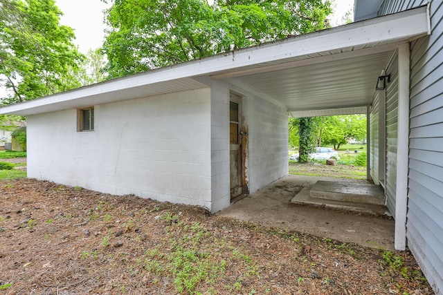 view of outdoor structure
