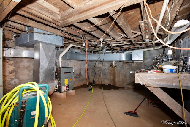 view of unfinished basement