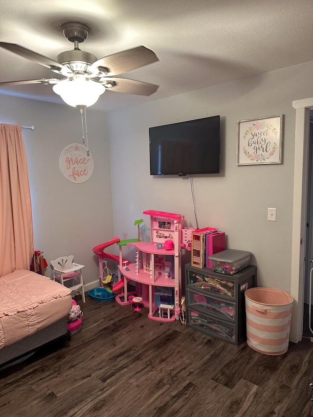 313 Washington St, Mountain View, MO 65548 - game room with wood finished floors and a ceiling fan