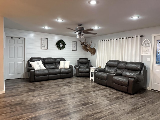 313 Washington St, Mountain View, MO 65548 - living area with dark wood-style flooring, a ceiling fan, recessed lighting, and baseboards
