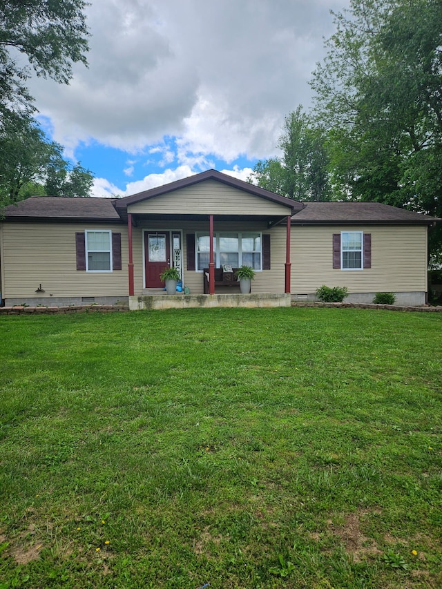 313 Washington St, Mountain View, MO 65548 - ranch-style house with a front yard and covered porch