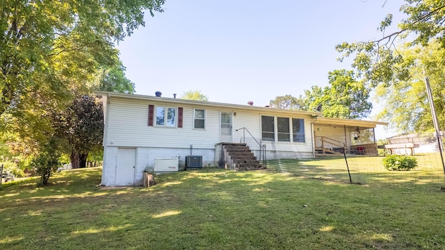 920 Oak St, Thayer, MO 65791 - back of property with a yard and cooling unit