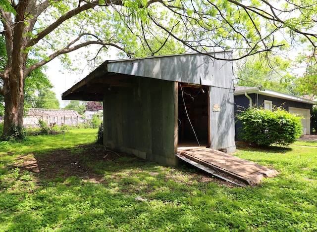 845 W Seminole St, Springfield, MO 65807 - view of shed with an attached garage