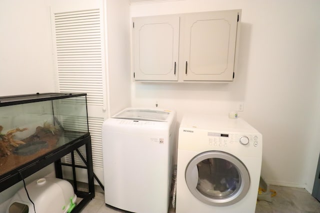 845 W Seminole St, Springfield, MO 65807 - laundry area featuring cabinet space and washer and dryer