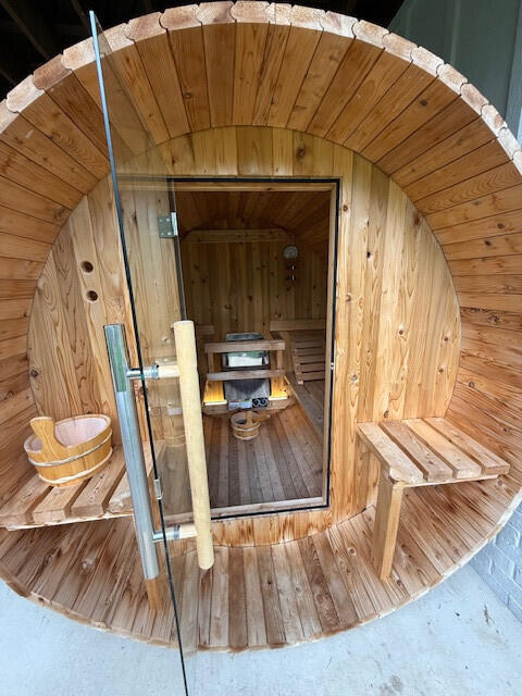 view of relaxing sauna