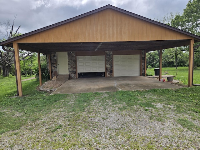 1100 County Road 8270, West Plains, MO 65775 - view of parking / parking lot featuring a garage