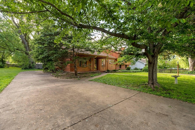 view of front of property with covered porch