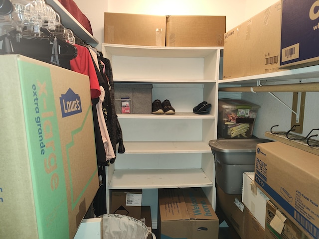 4181 S 105th Rd, Bolivar, MO 65613 - view of storage